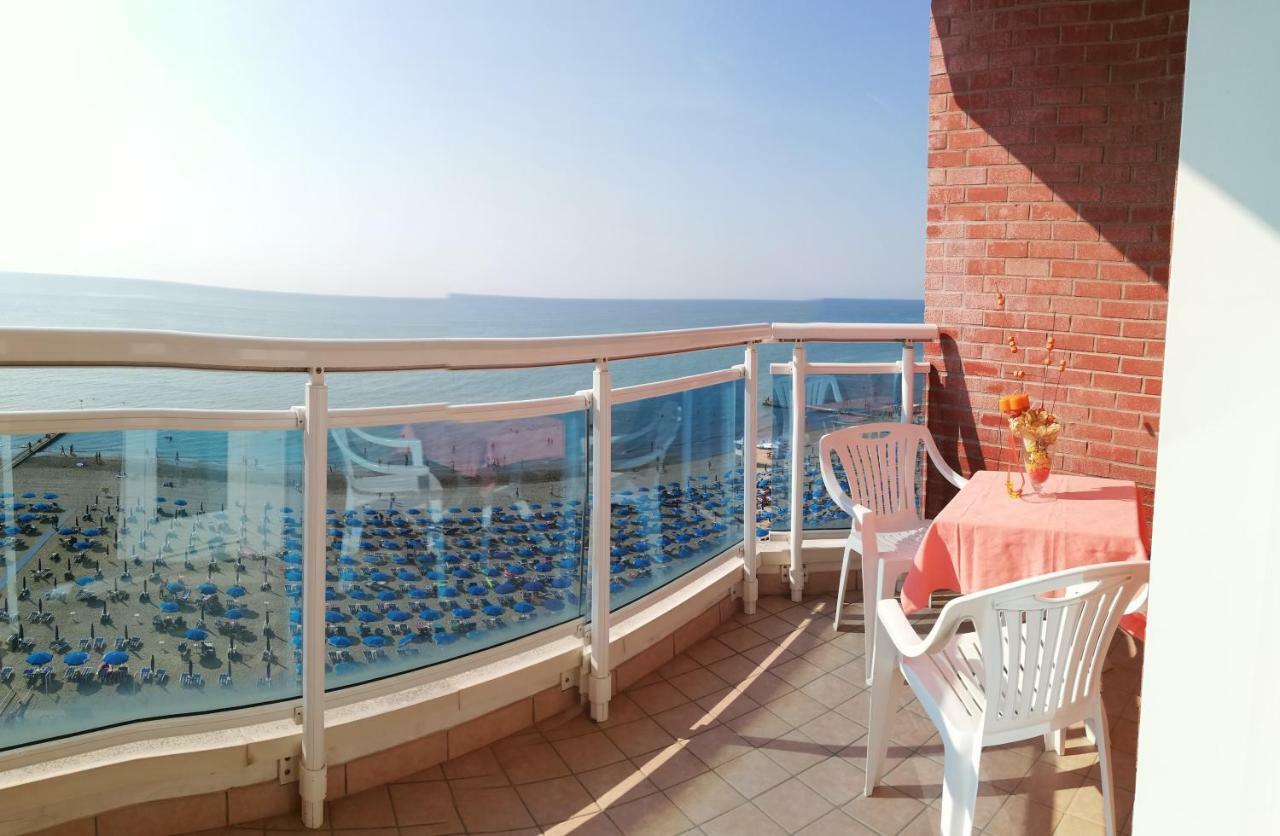 Hotel Caravelle&Minicaravelle Lido di Jesolo Exteriér fotografie